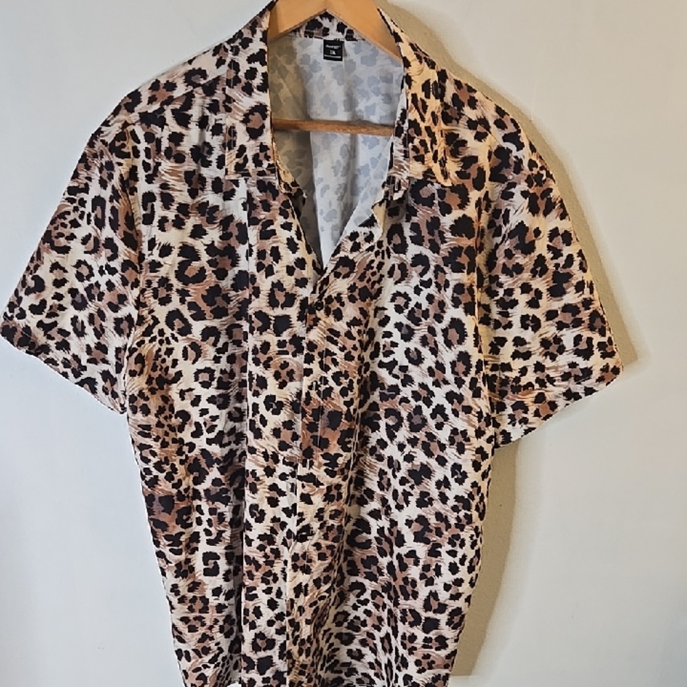 Leopard Print Short Sleeve Button-Up Shirt - Brown/Tan/Black